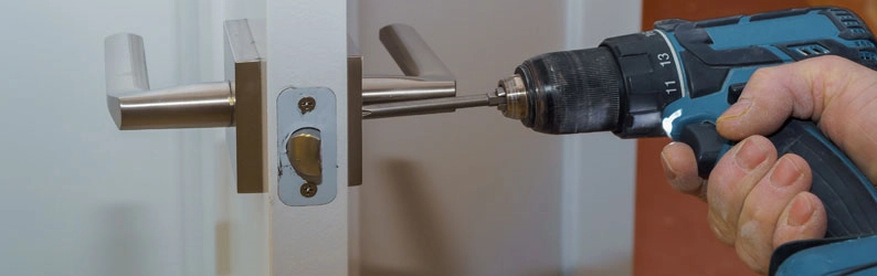 låsesmed Humlebæk, der reparerer lås